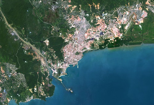 Colour satellite image of Panama City, Panama. Image taken on November 10, 2013 with Landsat 8 data. 2013 (Planet Observer \ UIG/REX/Shutterstock) 