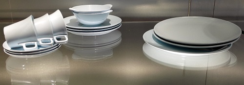 Chinese melamine producers have been plagued with all sort of problems, ranging from unplanned maintenance to government inspections. Above, tableware made of melamine is produced in the Netherlands. (Kleon3/Wikimedia)