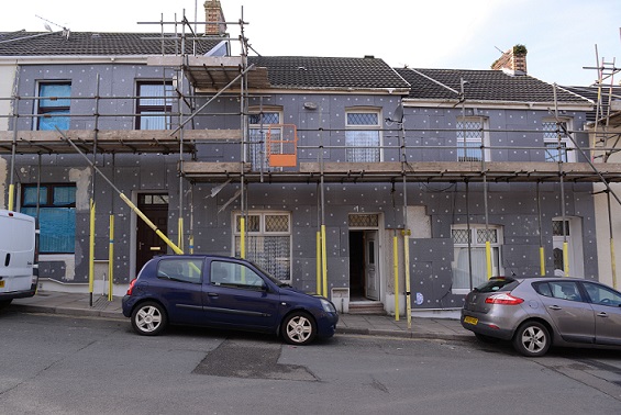 EPS insulation being fitted to houses in the UK. Source - Graham Harries, REX, Shutterstock